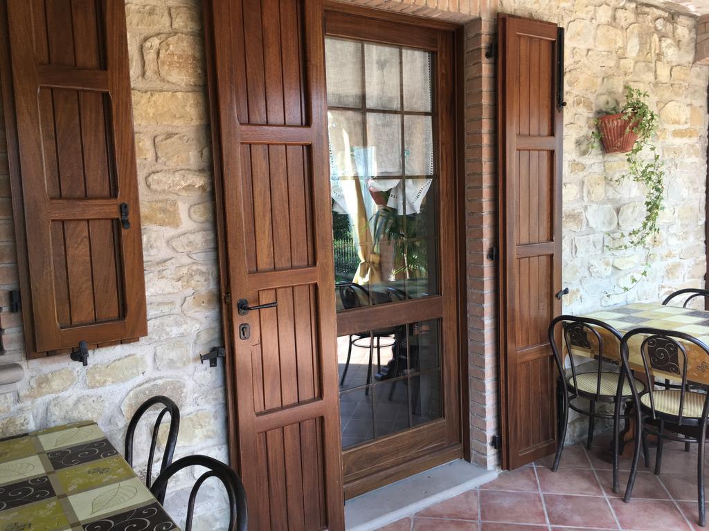 Appartamenti E Camere Il Poggio Di D'Angeli Lidia Auditore Exteriér fotografie