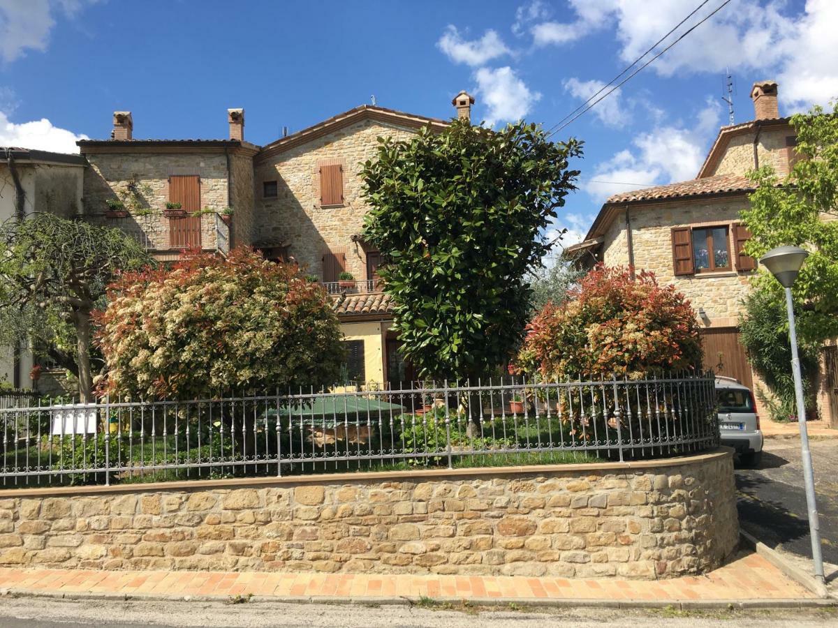 Appartamenti E Camere Il Poggio Di D'Angeli Lidia Auditore Exteriér fotografie